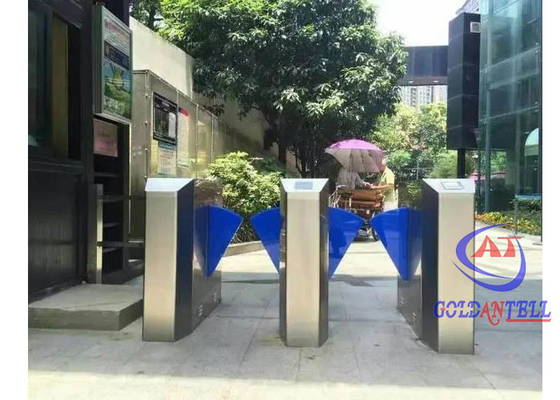 मेट्रो में सर्वो मोटर फ्लैप टर्नस्टाइल सुरक्षा चेहरा पहचान टर्मिनल बार कोड टिकट