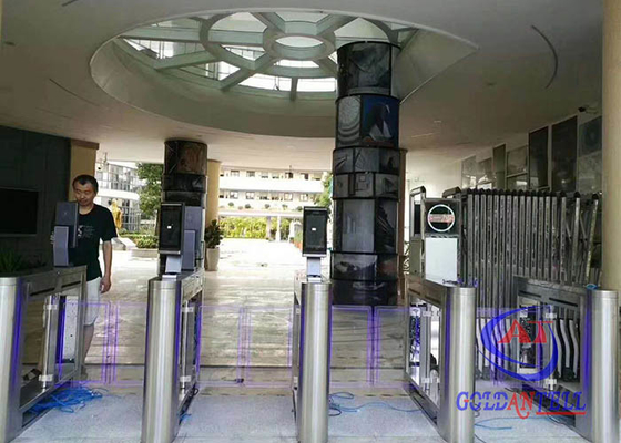 Contactless चेहरा पहचान घूमने वाला दरवाज़ा / वाईफ़ाई कैमरा थर्मामीटर सूचक समय उपस्थिति अभिगम नियंत्रण डिवाइस